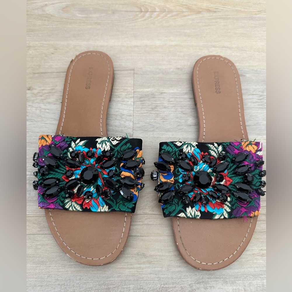 Express Sandals